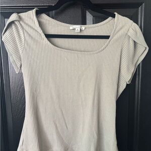 ‼️Price Drop‼️End of Summer Sale‼️ Haute Monde Light Sage Cap Sleeve Blouse